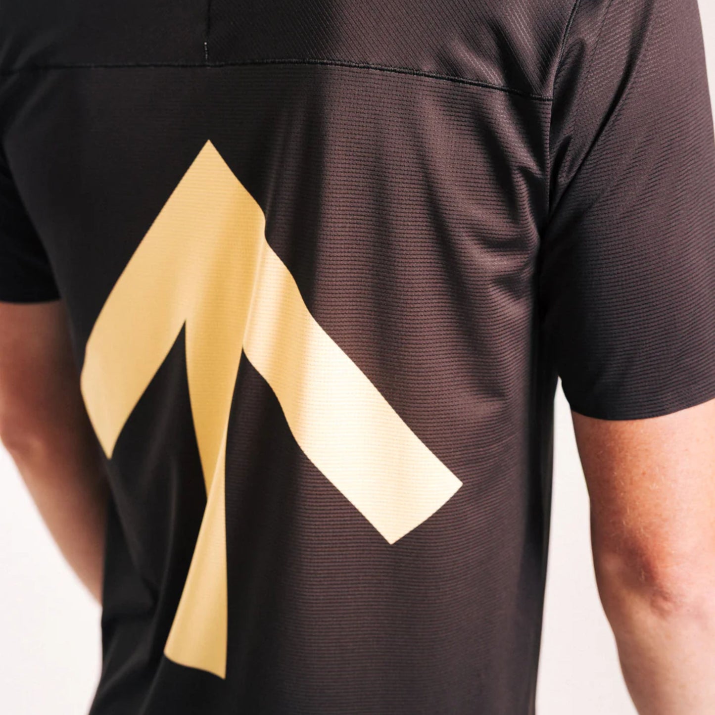 Chance Arow Lightweight T-Shirt V2 - Meteorite/Golden Haze